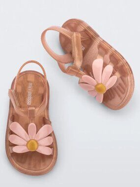 Girl - 2 & 9 - NIB Mini Melissa Hip Bloom Sandal in Pearly Daisy